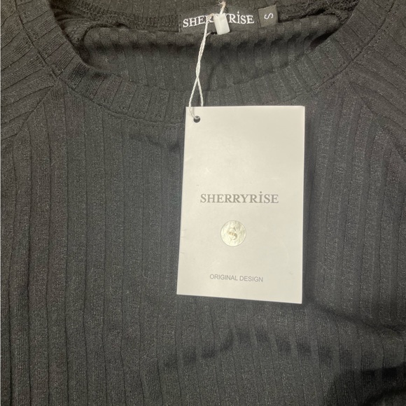 Long sleeve black rib dress w/pockets - Picture 12 of 12